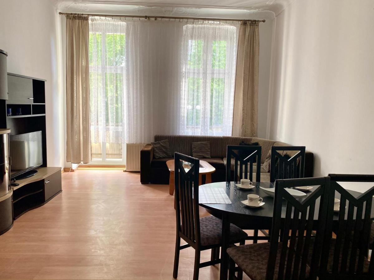 Apartament W Centrum Kolobrzegu Екстер'єр фото